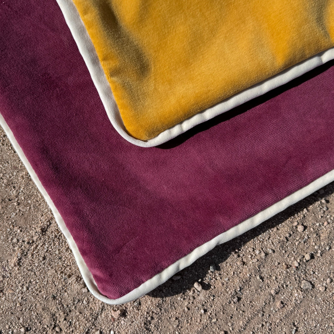 Dark Magenta & Mustard Velvet Colorblocked Throw Pillow Set - Monte Visión