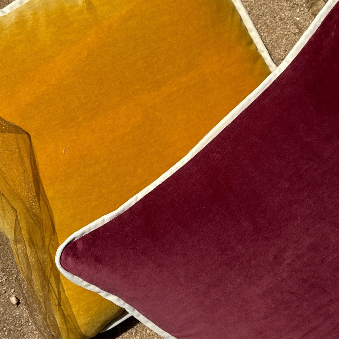 Dark Magenta & Mustard Velvet Colorblocked Throw Pillow Set - Monte Visión