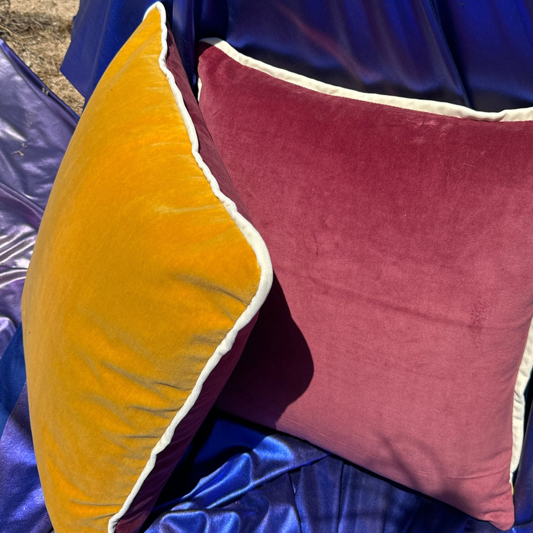 Dark Magenta & Mustard Velvet Colorblocked Throw Pillow Set - Monte Visión