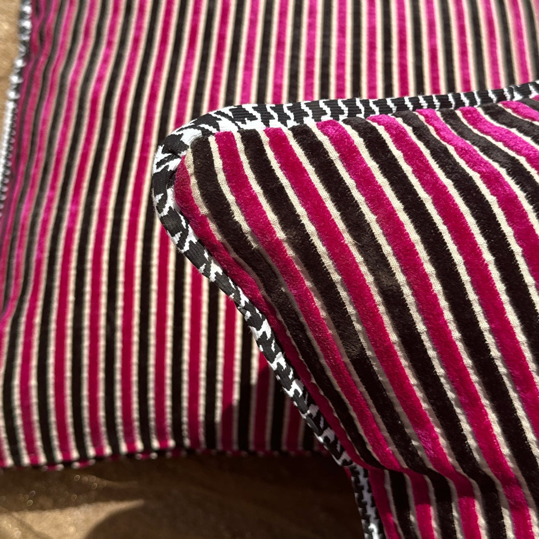 Deadstock Vintage Pink & Black Striped Velvet Throw Pillow Set - Monte Visión