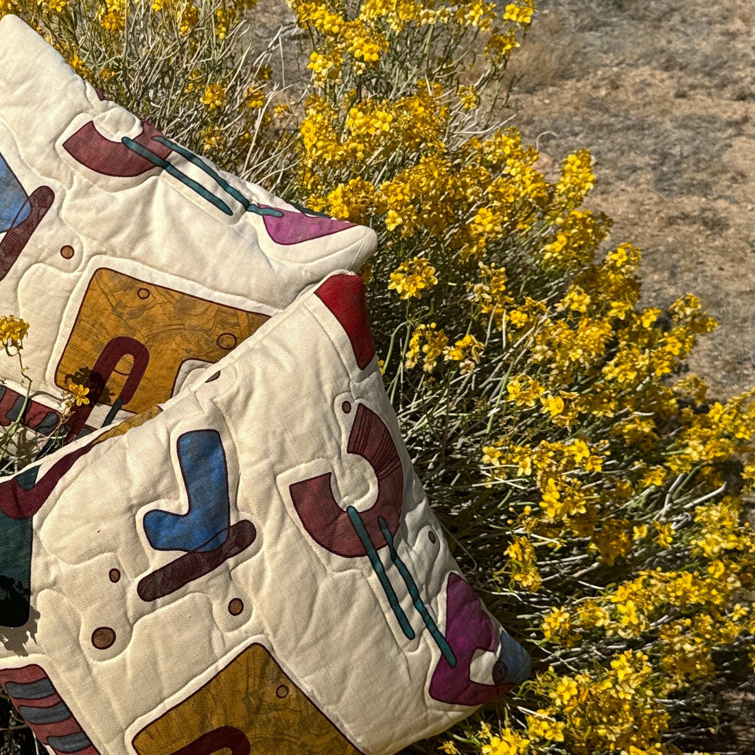 Deadstock Vintage Silkscreened Graphic Quilted Throw Pillow Set - Monte Visión