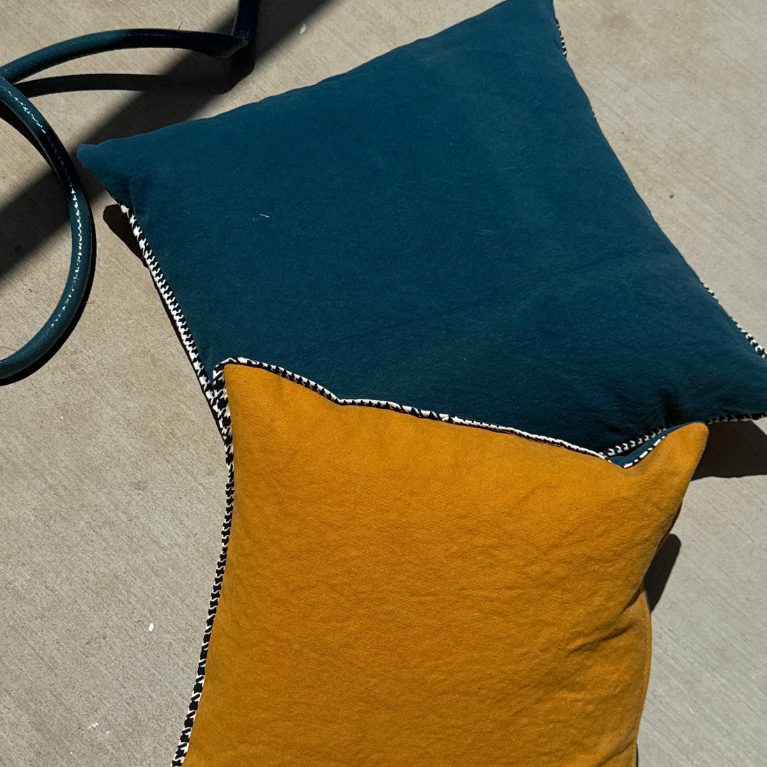 Mustand & Dark Teal Canvas Colorblocked Throw Pillow Set - Monte Visión