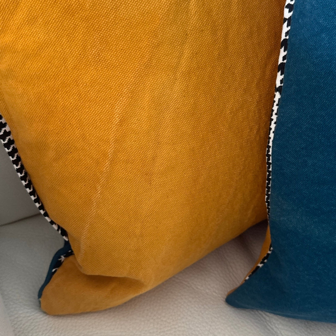 Mustand & Dark Teal Canvas Colorblocked Throw Pillow Set - Monte Visión