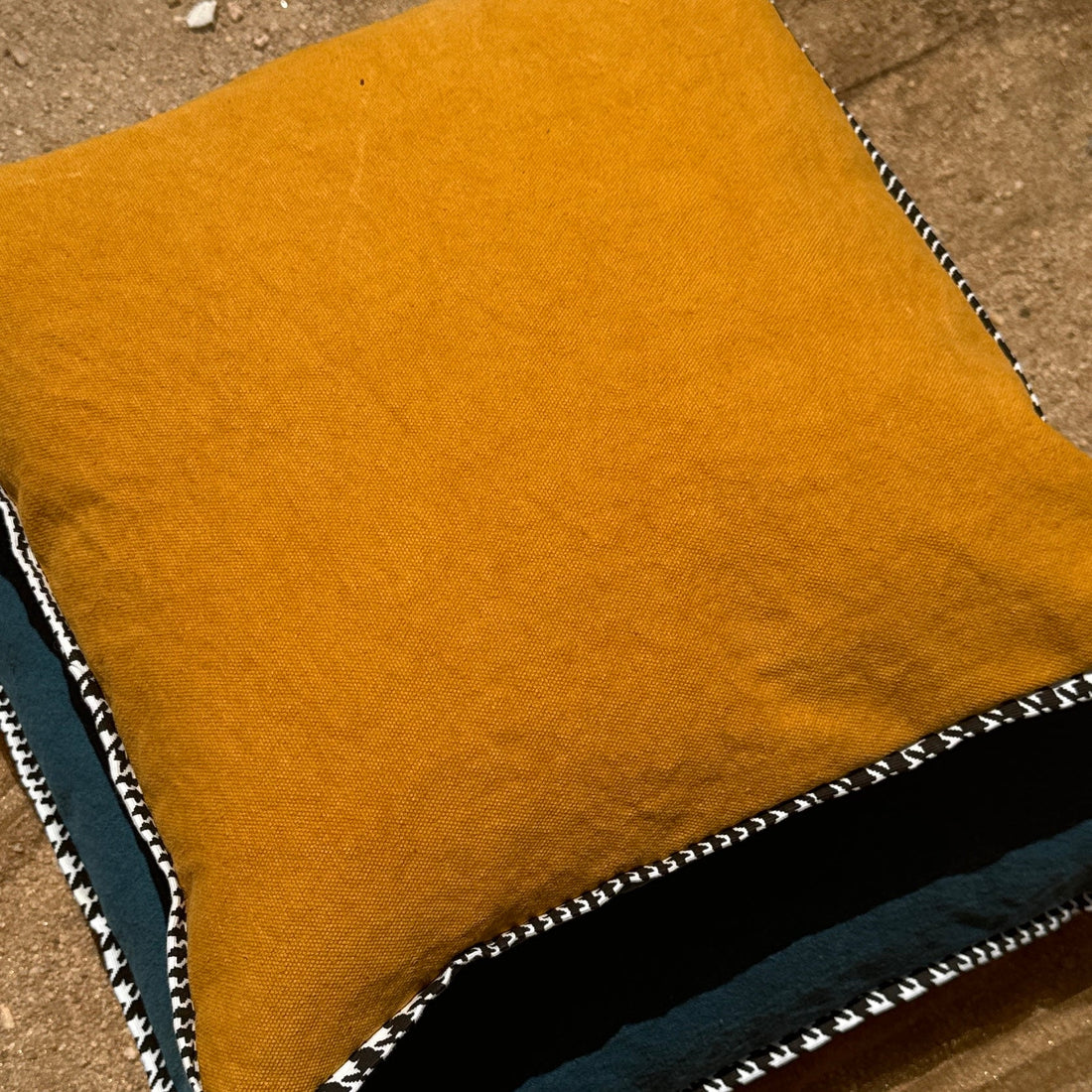 Mustand & Dark Teal Canvas Colorblocked Throw Pillow Set - Monte Visión