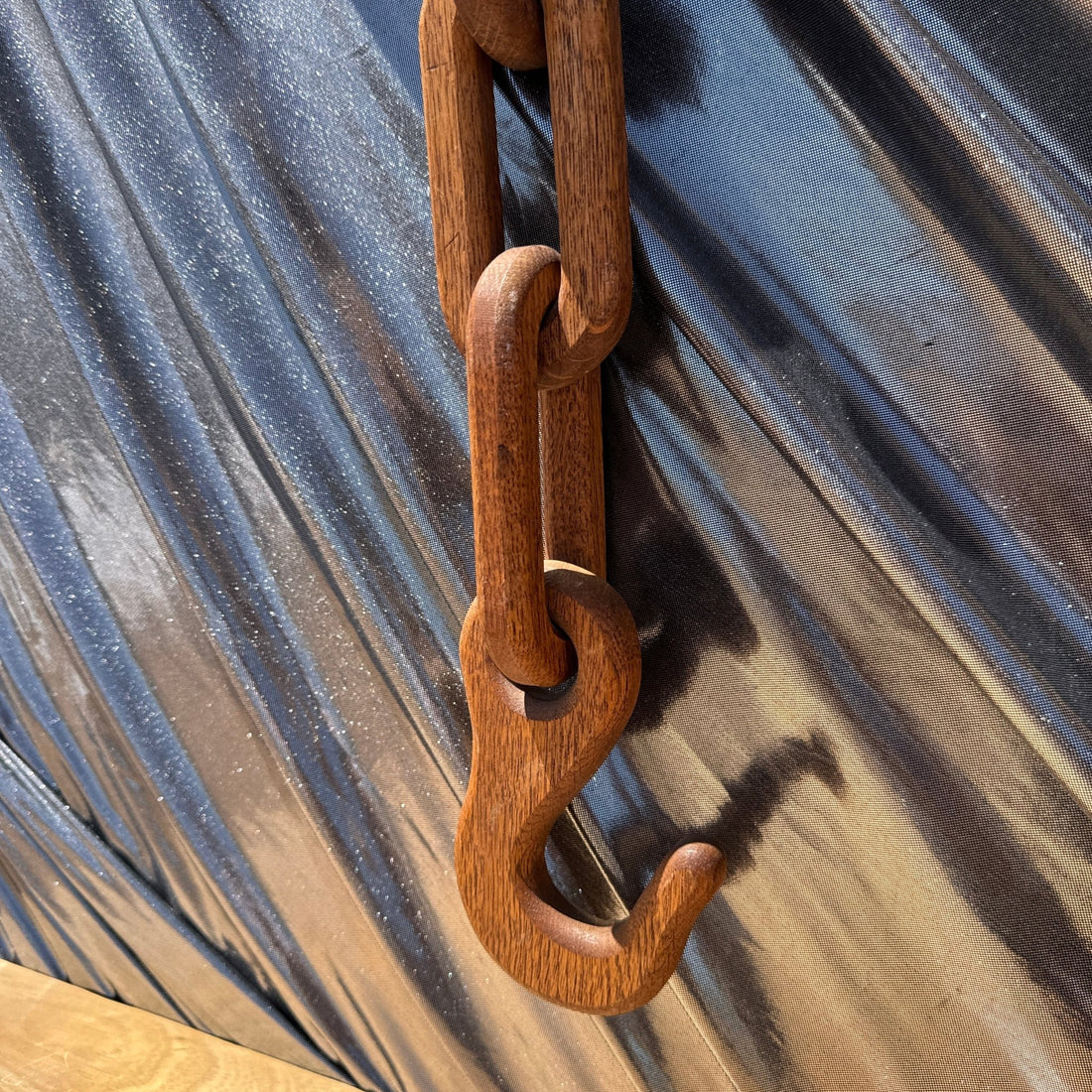 Vintage Carved Wood Chain & Hook - Monte Visión