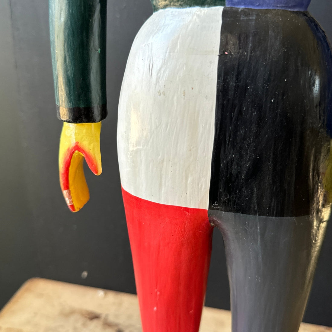 Kazimir Malevich Abstract Modernist Guggenheim Sportsmen Figure - Monte Visión