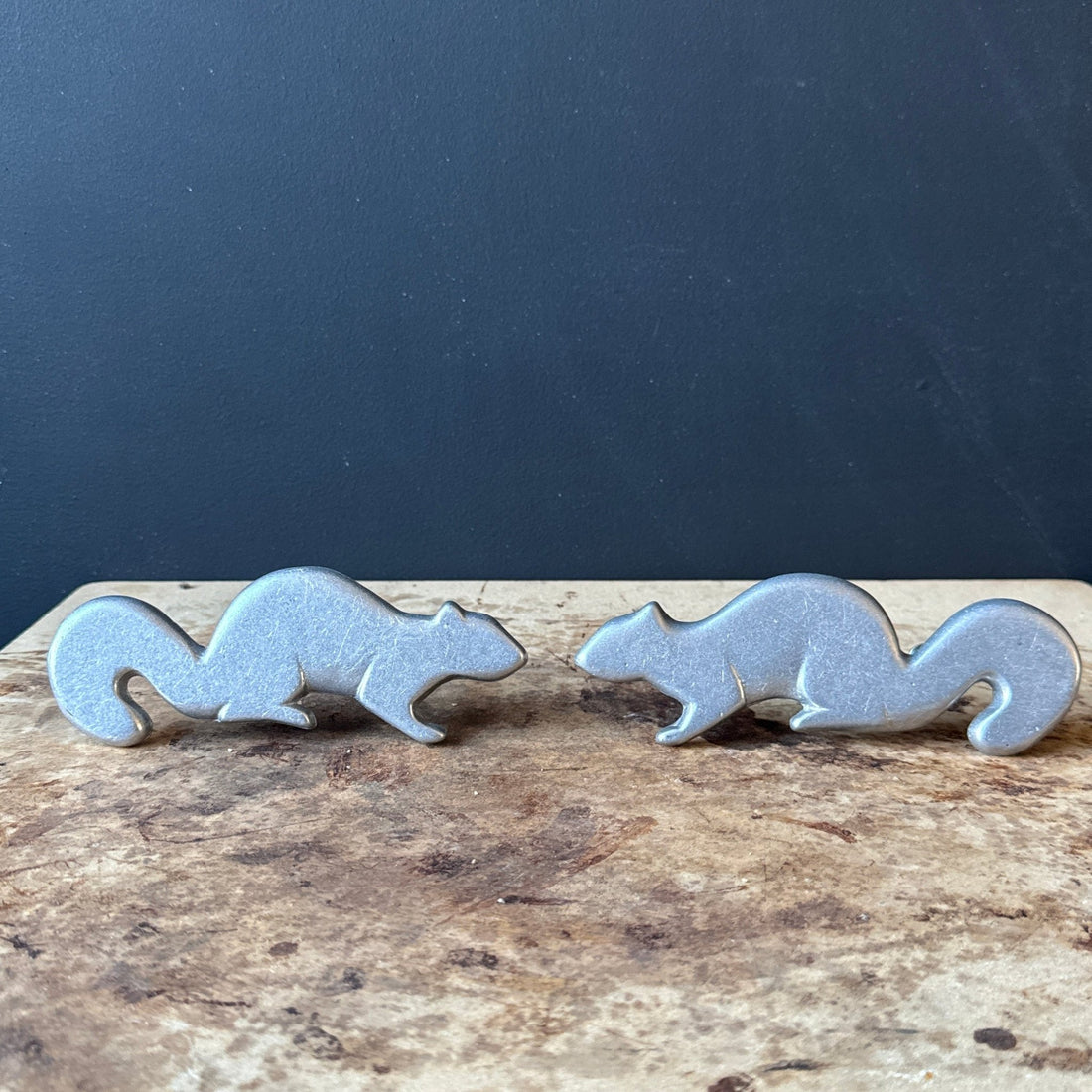 Oversized Opposing Squirrels Aluminum Cabinet Pulls- Set of 2 - Monte Visión