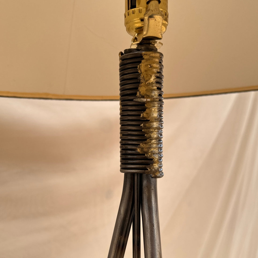 Postmodern Artist-Made Stone & Steel Floor Lamp - Monte Visión