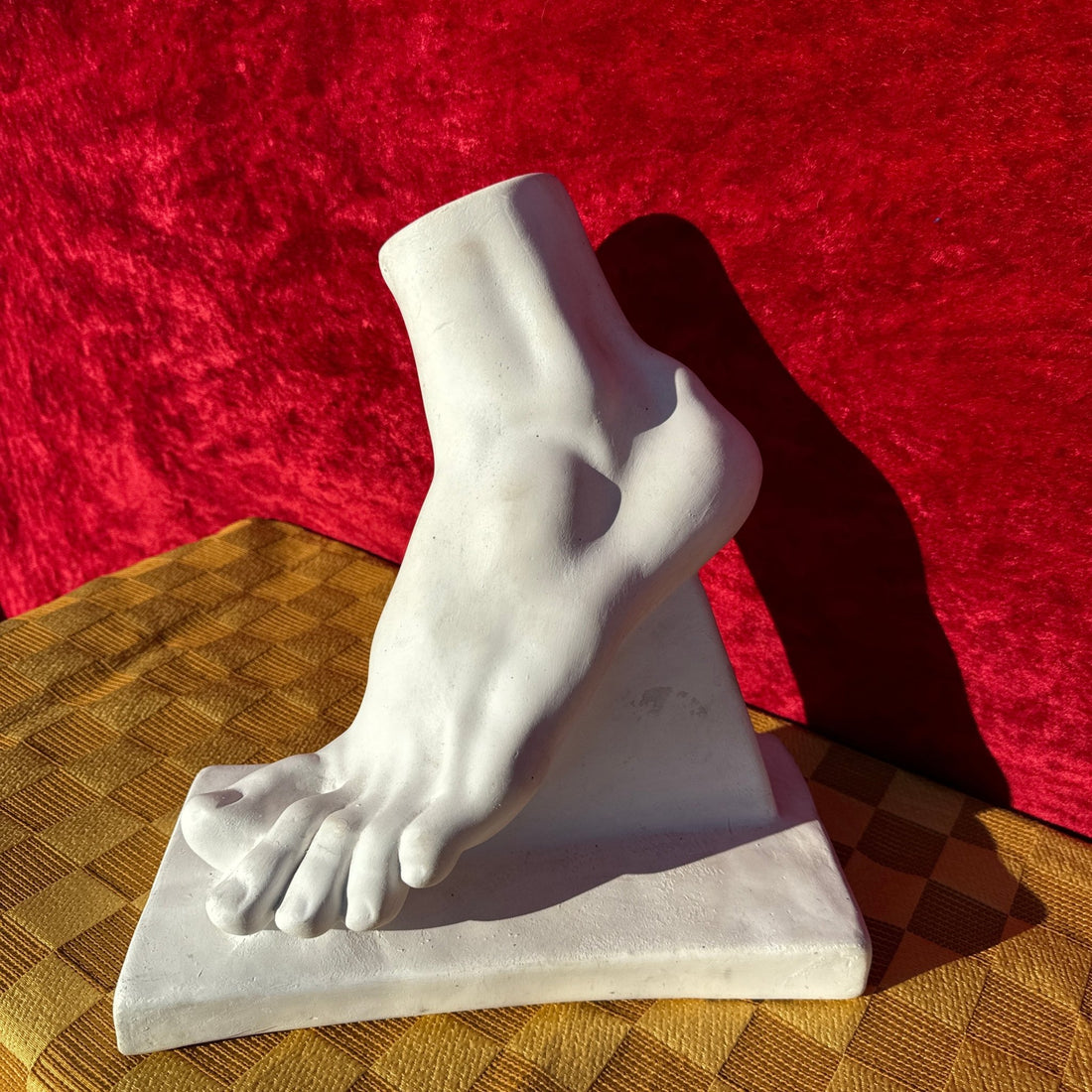 Postmodern Oversized Plaster Male Foot - Monte Visión