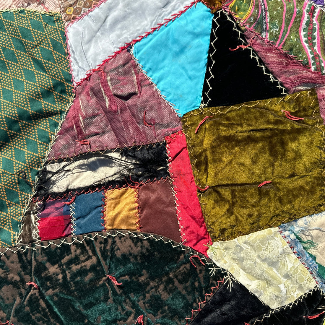 Victorian Children's Crazy Quilt - Monte Visión