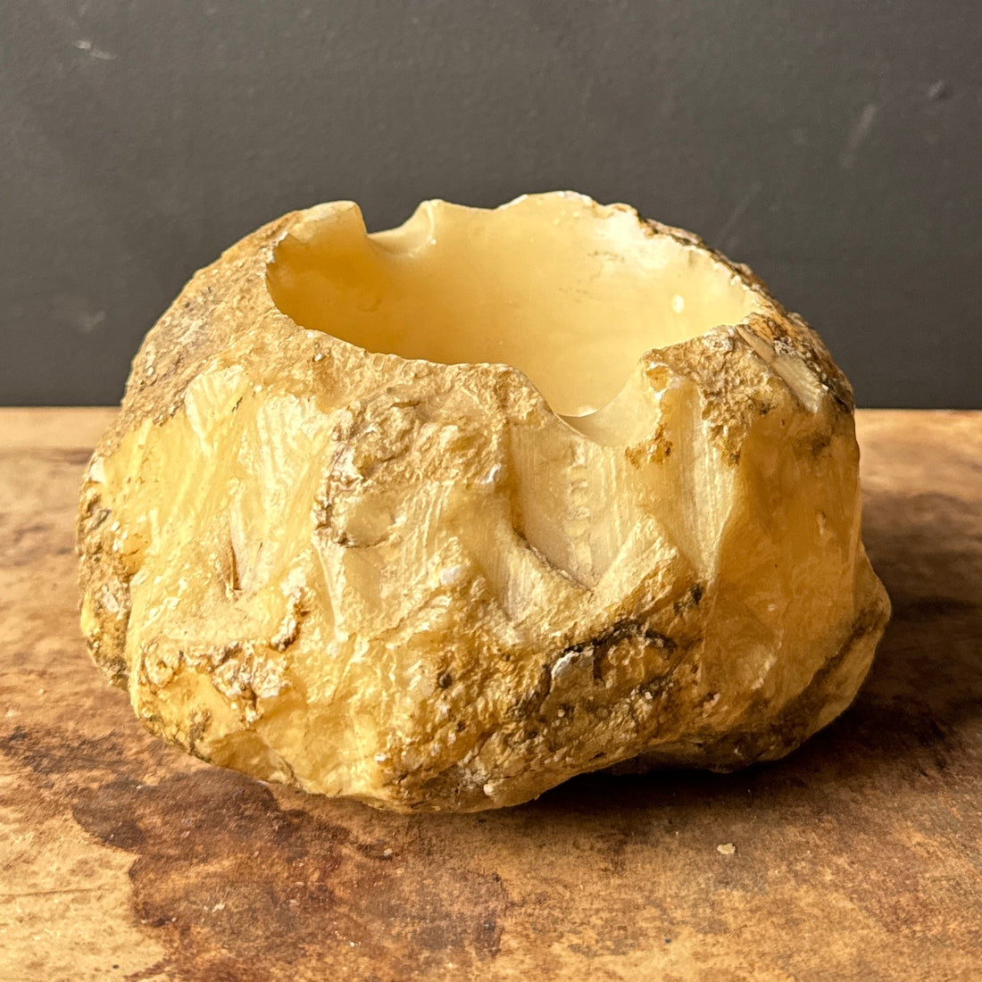 Vintage Carved Cream Brutalist Sandstone Chunk Ashtray - Monte Visión