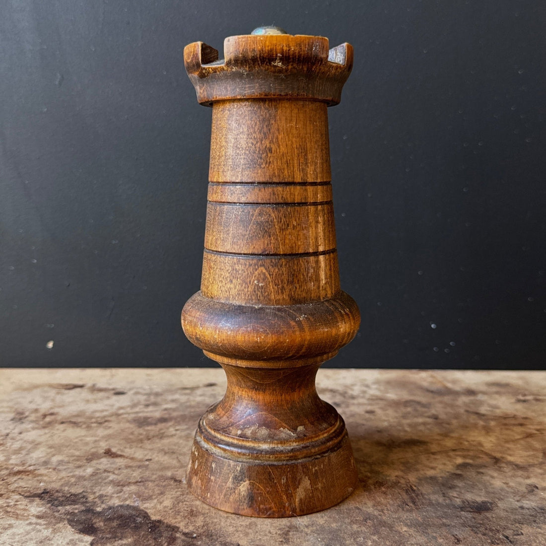 Vintage French Wood Turret Pepper Grinder - Monte Visión