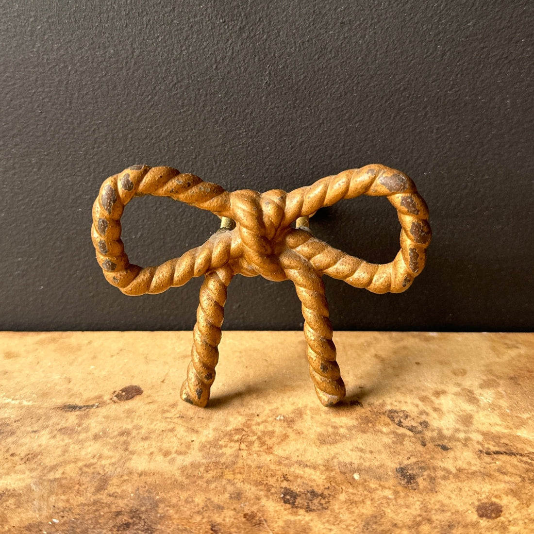 Vintage Gold-Tone Metal Rope Bow Drawer Pulls- Set of 2 - Monte Visión