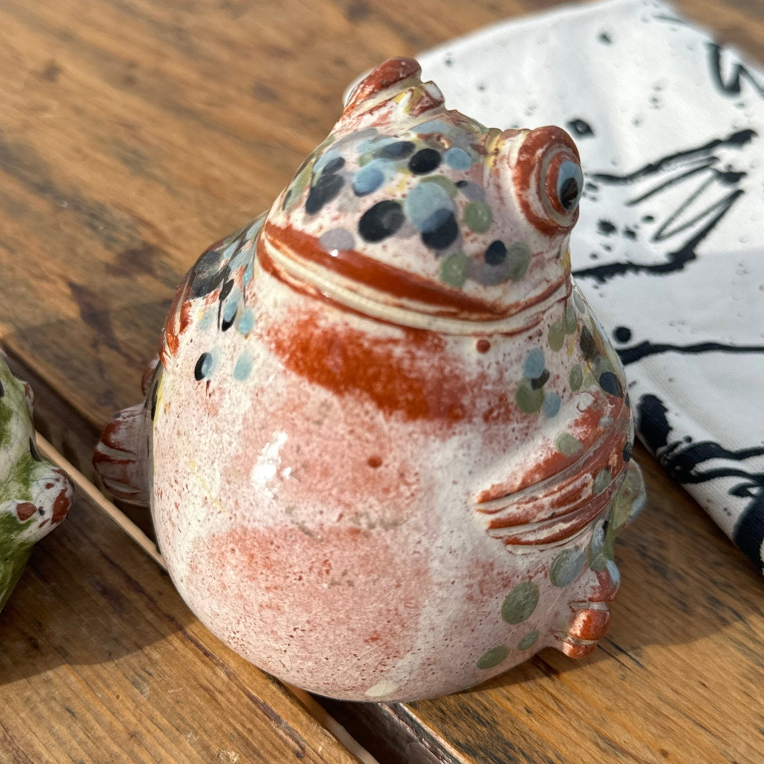 Vintage Italian Frog Ceramic Salt & Pepper Shakers- Set of 2 - Monte Visión