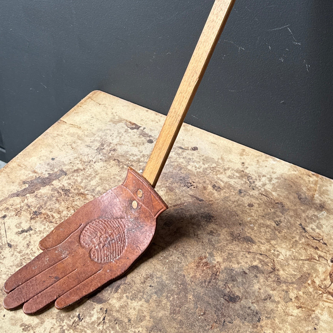 Vintage Leather Hand Fly Swatter - Monte Visión