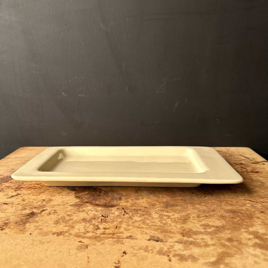 Vintage Off-White Ceramic Rolling Tray Catchall - Monte Visión