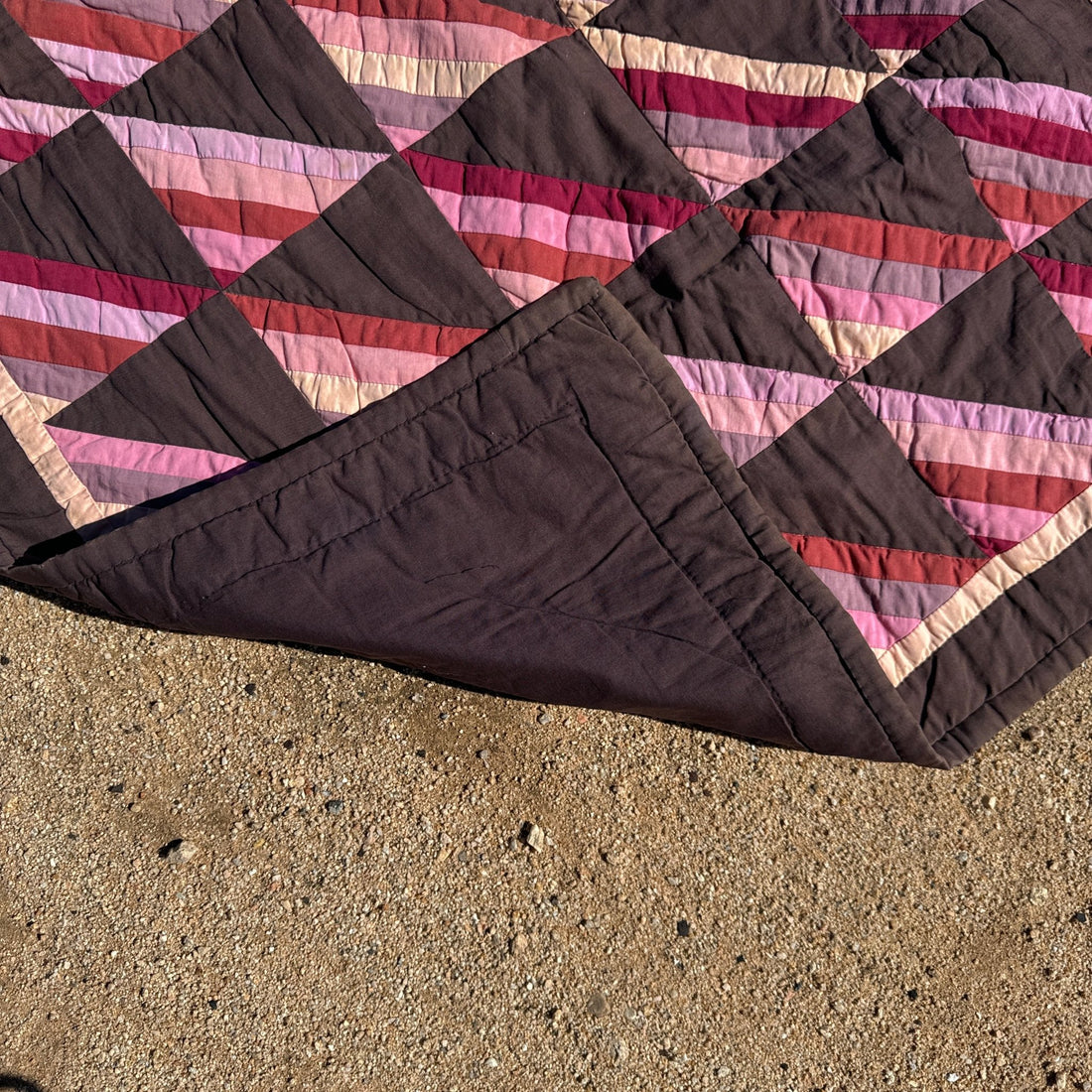 Vintage Roman Stripes Geometric Amish Crib Quilt - Monte Visión