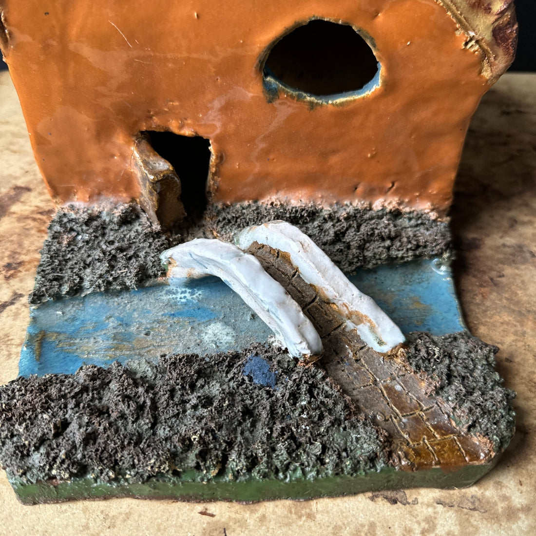 Vintage Student Pottery House - Monte Visión