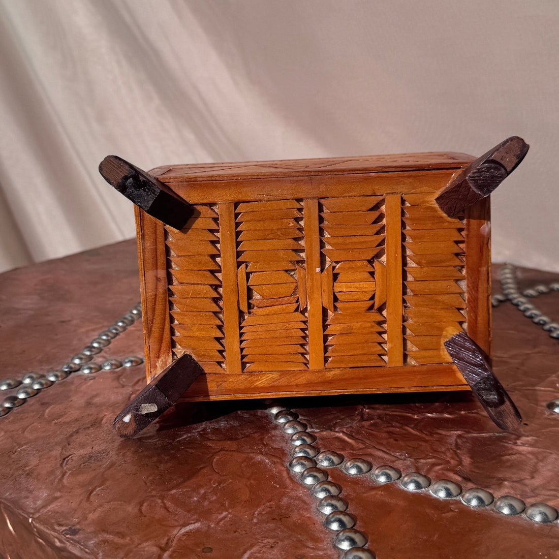 Vintage Tramp Art Lidded Box - Monte Visión