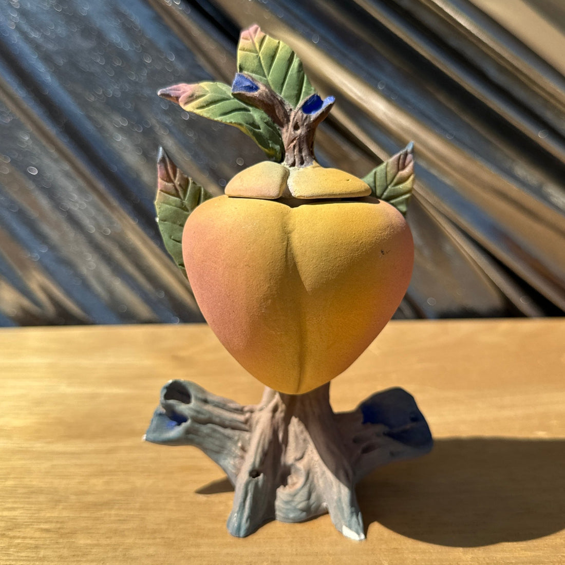 Artist-Made Signed Ceramic Peach Tree Trinket Box - Monte Visión