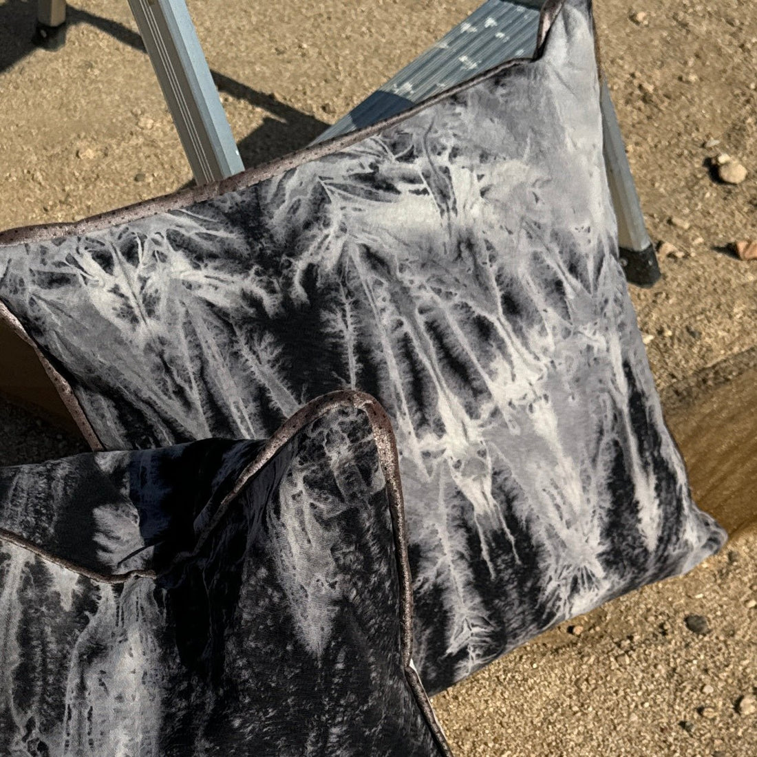 Custom Black & Grey Tie-Dye Canvas Throw Pillow Set - Monte Visión