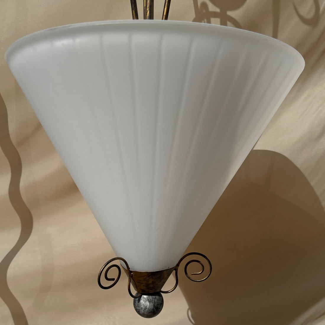 Postmodern Frosted Glass & Swirl Metal Kovaks Hanging Light Pendant. - Monte Visión