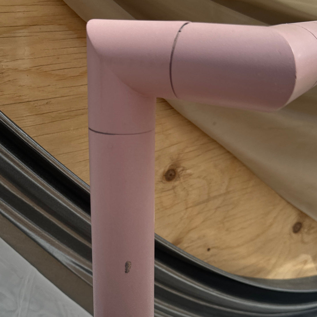 Postmodern Puce Pink Adjustable Arm Floor Lamp - Monte Visión