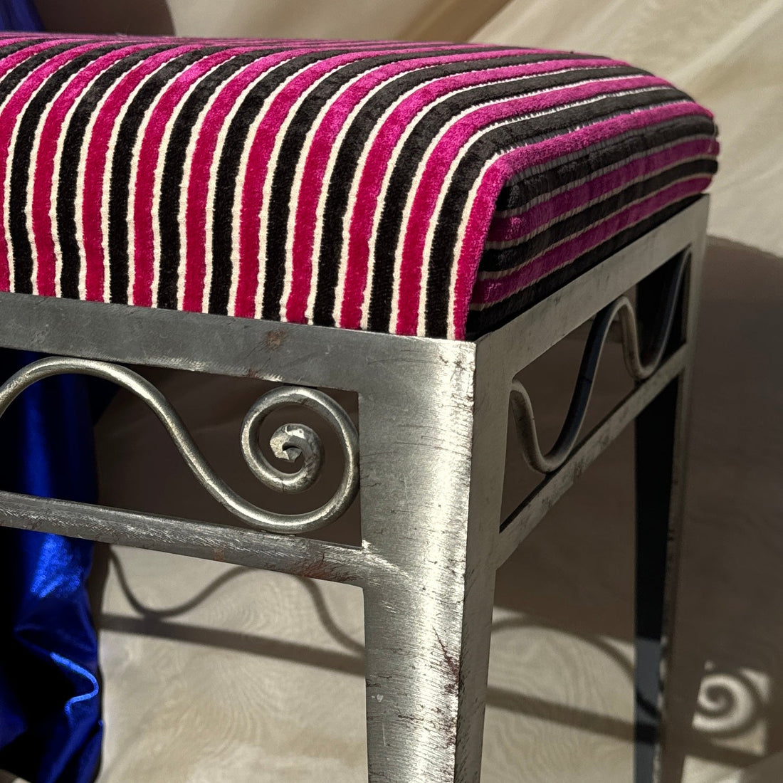 Postmodern Steel Swirl Stool With Striped Velvet Seat - Monte Visión