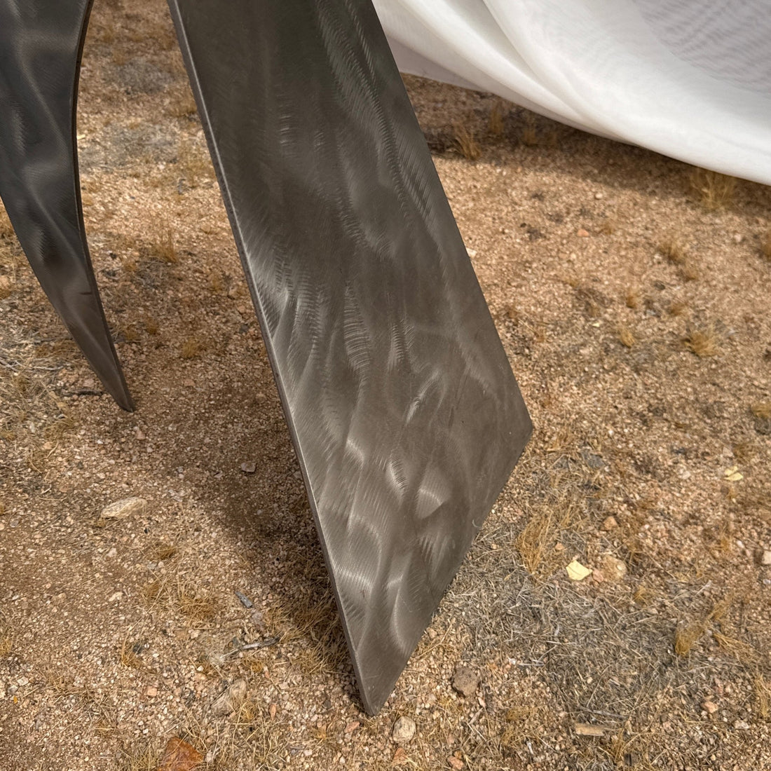 Postmodern Welded Steel Shapes Side Table - Monte Visión