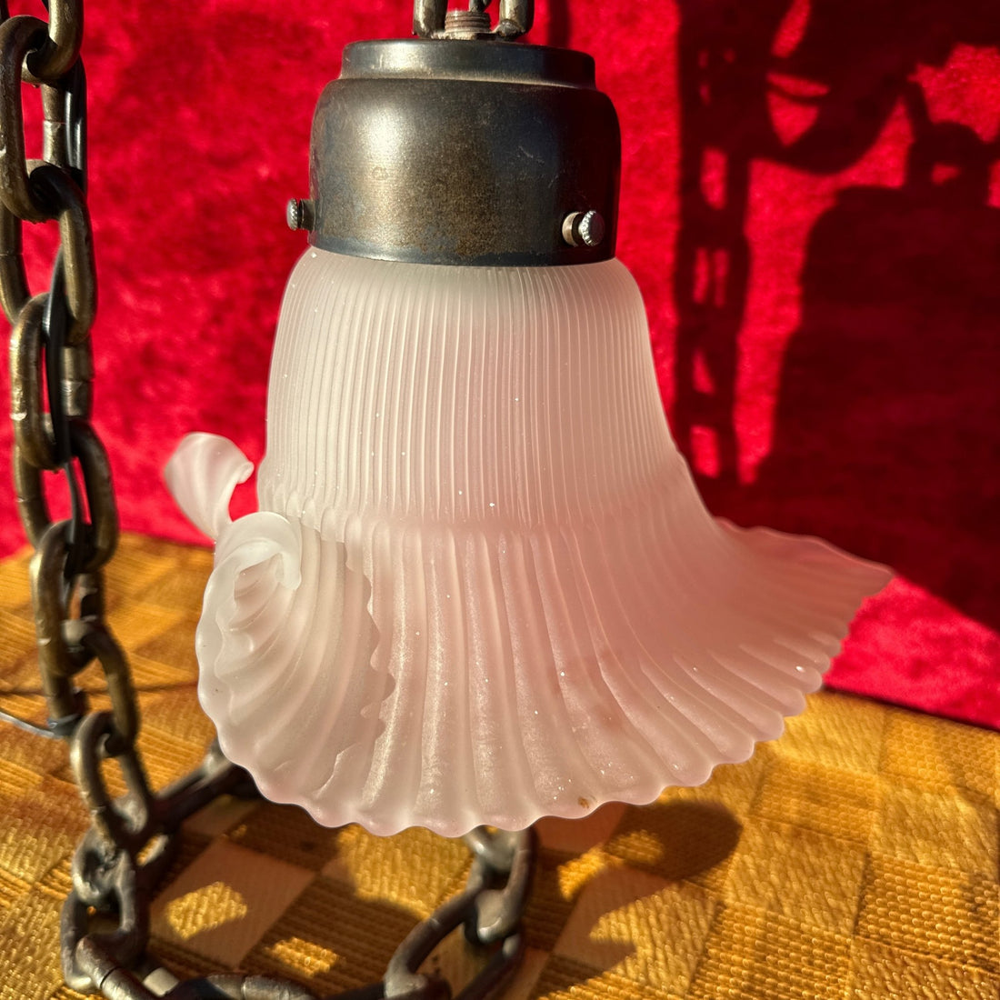 1960's Welded Chain & Flower Shaped Glass Table Lamp - Monte Visión