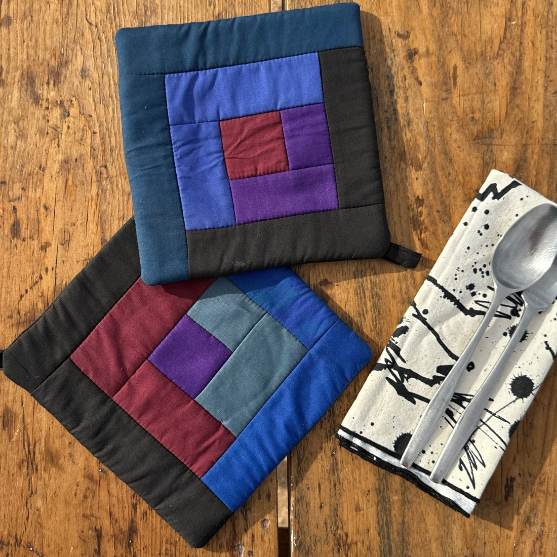 1980's Amish Quilted Pot Holders - Monte Visión