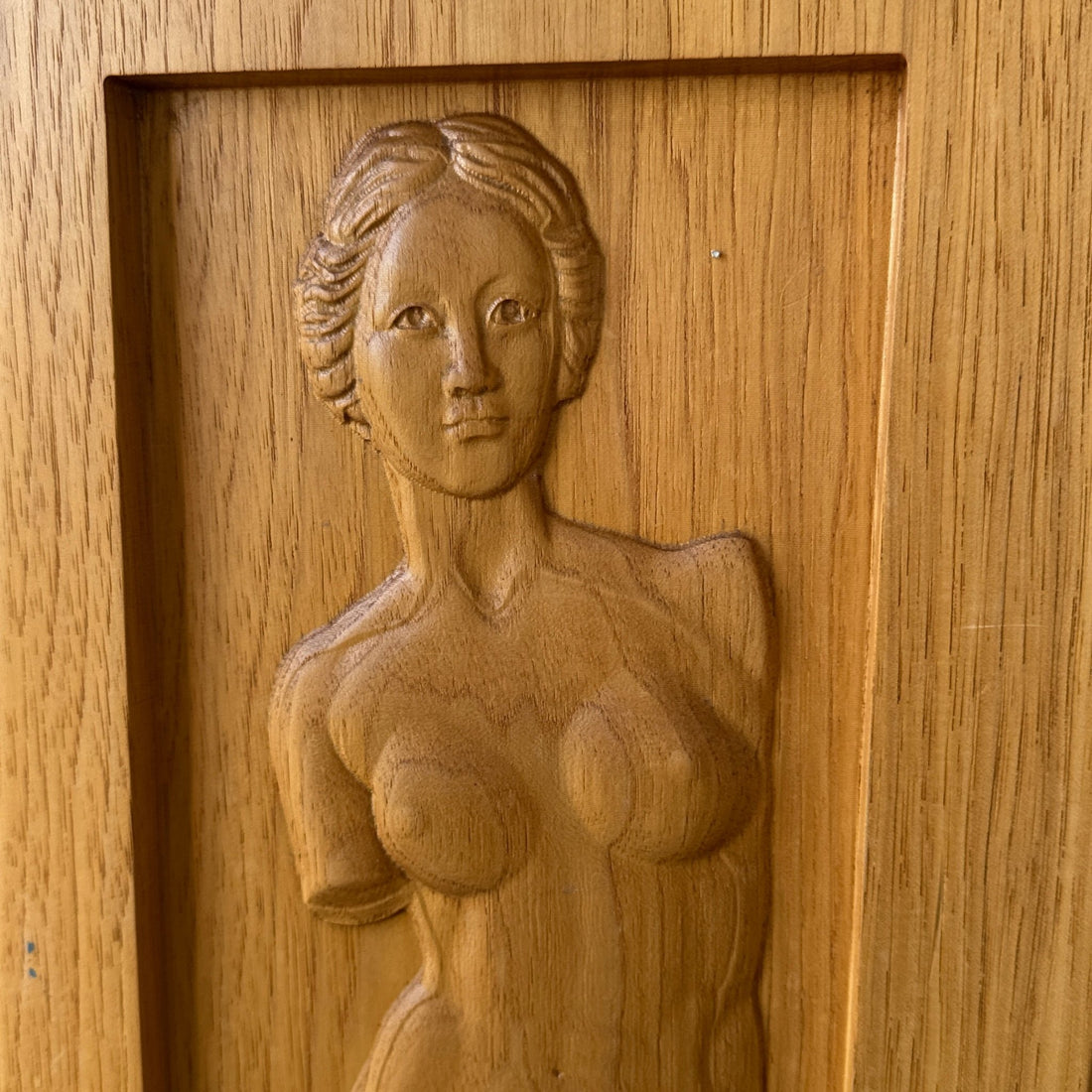 1980's Laser-Cut 3D Oak Wood Venus De Milo Art Panel - Monte Visión