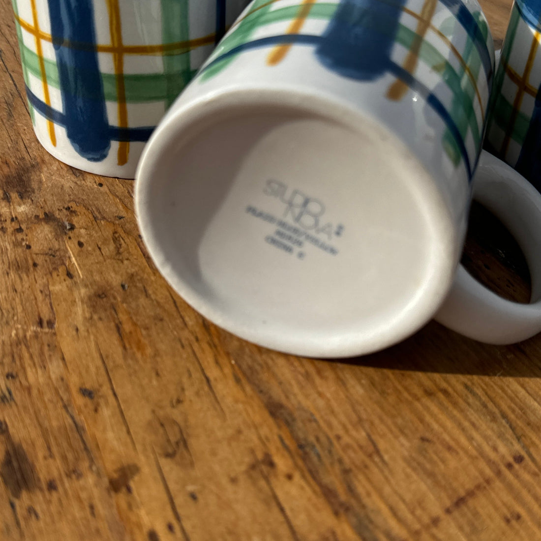 1980's Plaid Print Mugs- Set of 4 - Monte Visión