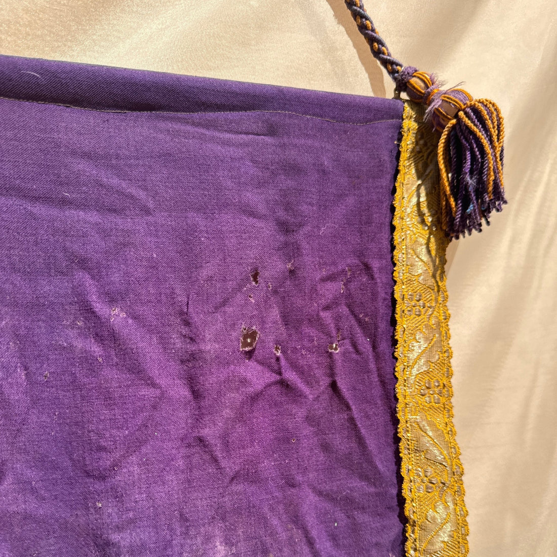 Antique Spanish Purple Heraldry Banner - Monte Visión