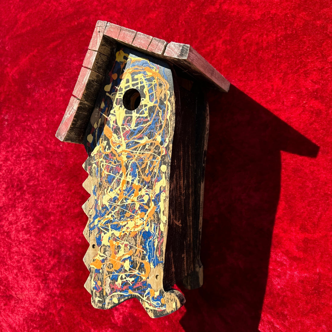 Artist-Made Rustic Postmodern Sawtooth Splatter Paint Bird House. - Monte Visión