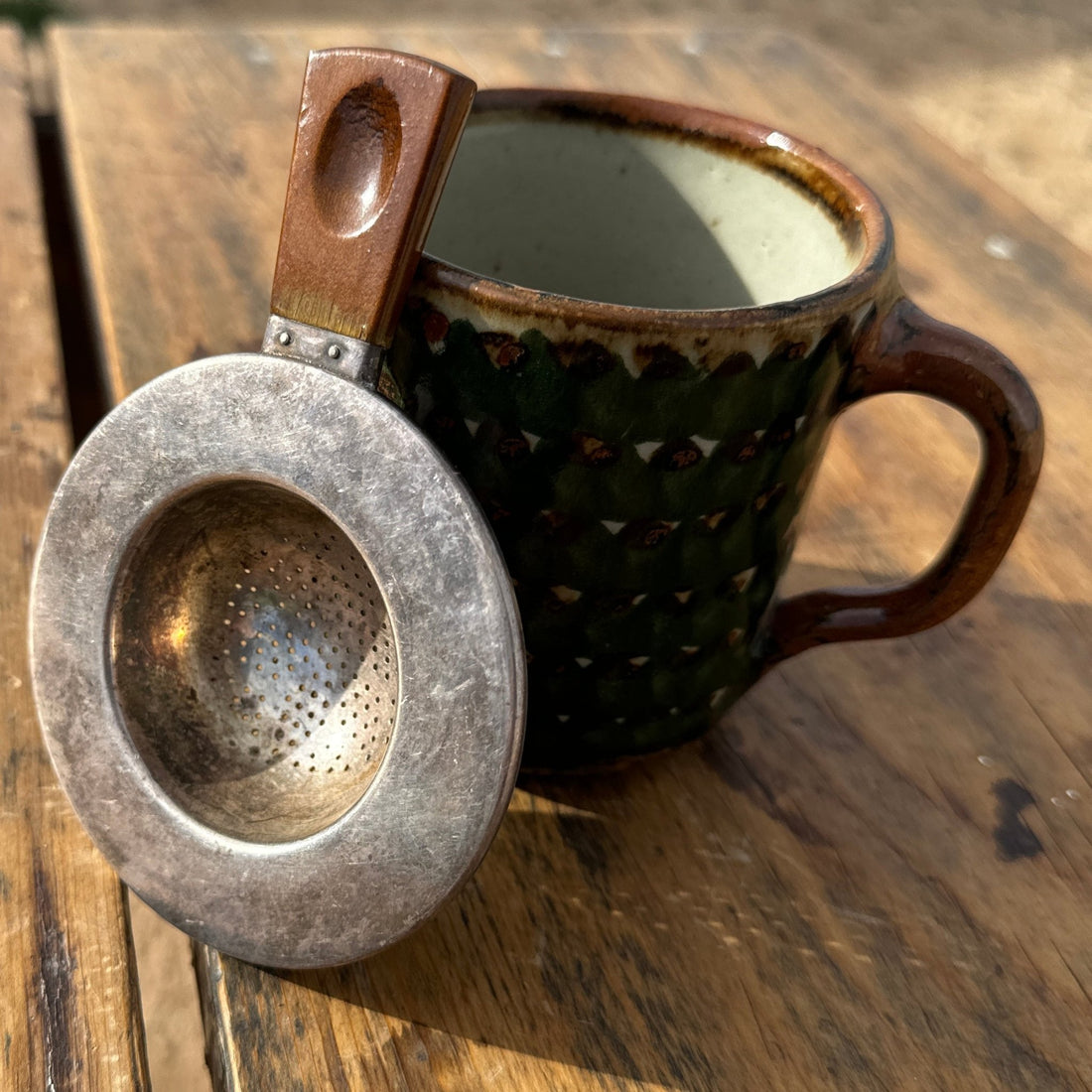 Bakelite & Silver Plate Tea Strainer - Monte Visión