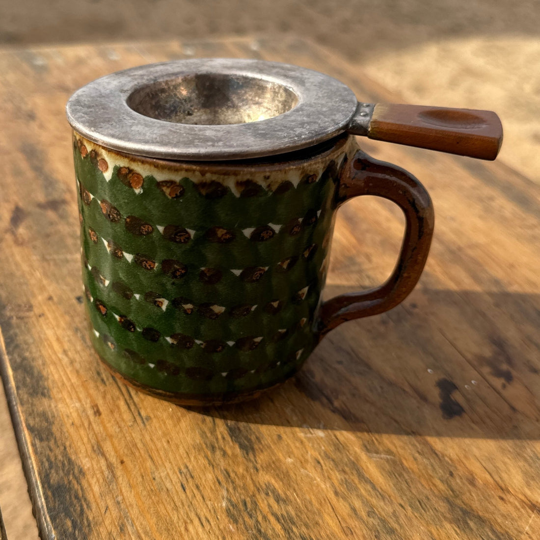 Bakelite & Silver Plate Tea Strainer - Monte Visión