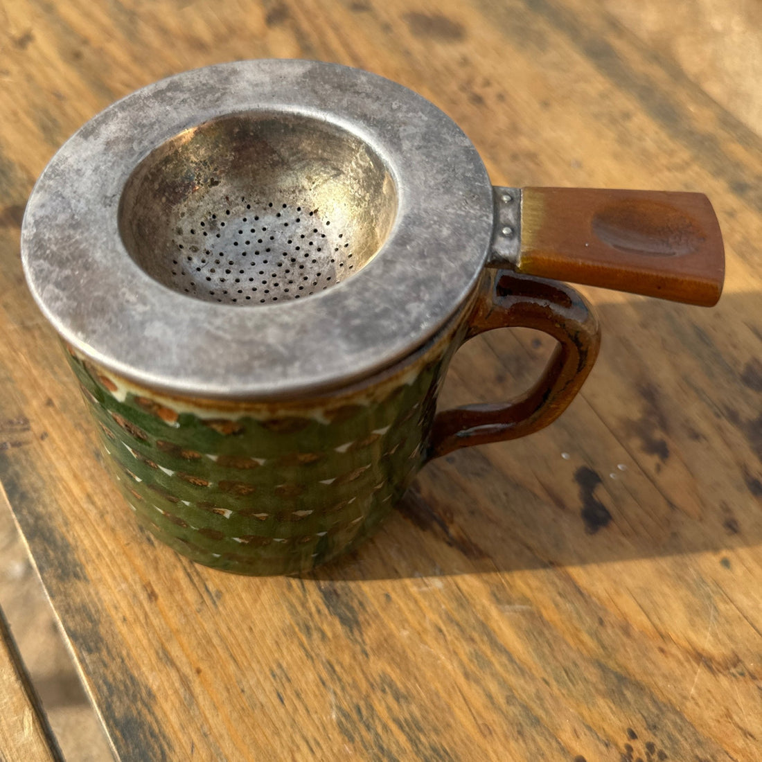 Bakelite & Silver Plate Tea Strainer - Monte Visión