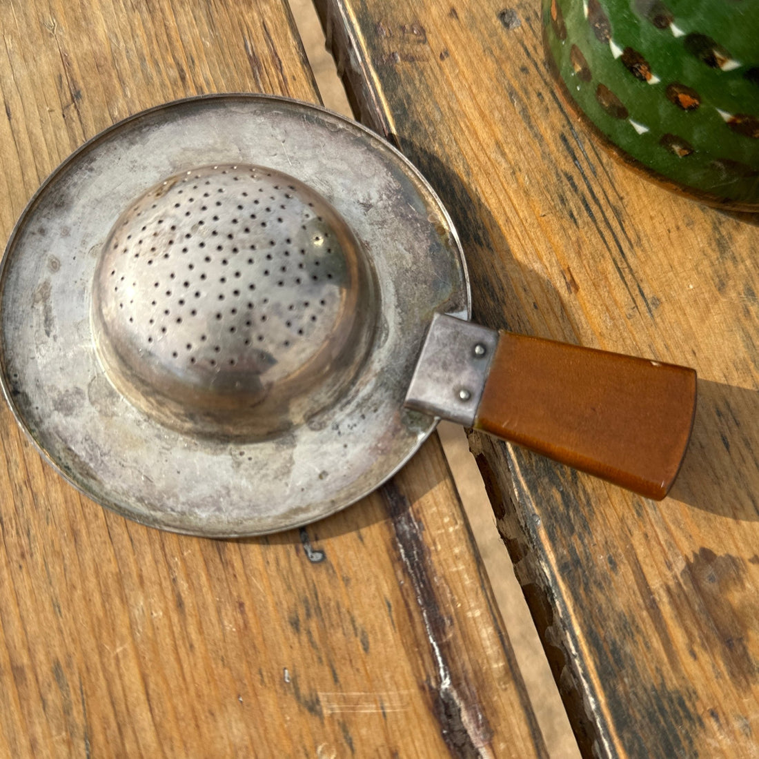 Bakelite & Silver Plate Tea Strainer - Monte Visión