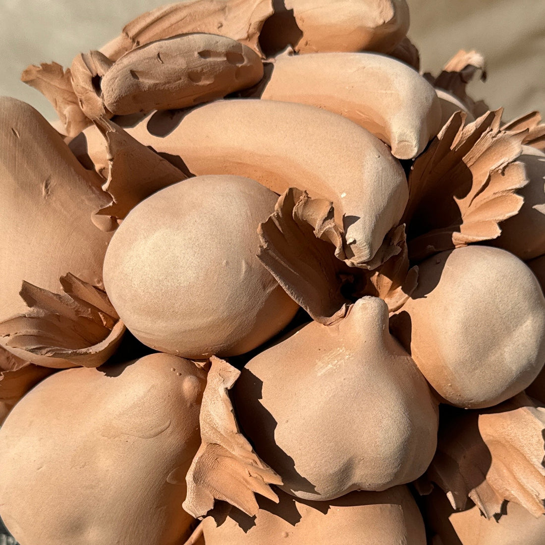 Italian Terracotta Trompe L'Oeil Fruit Basket - Monte Visión