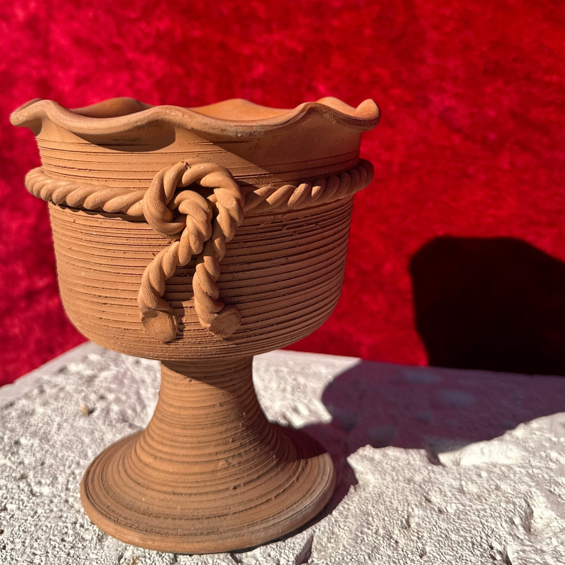 Italian Terracotta Trompe L'Oeil Rope Planter - Monte Visión