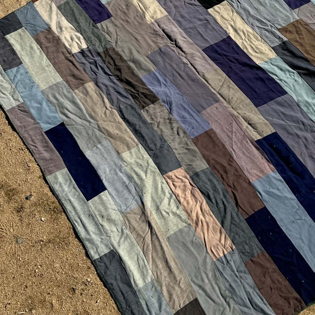 Mid-Century Reversible Blues Quilt - Monte Visión