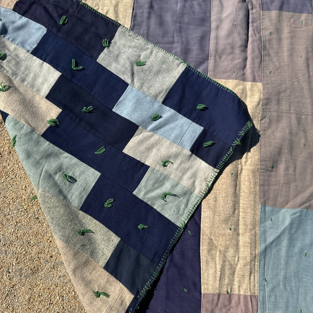 Mid-Century Reversible Blues Quilt - Monte Visión