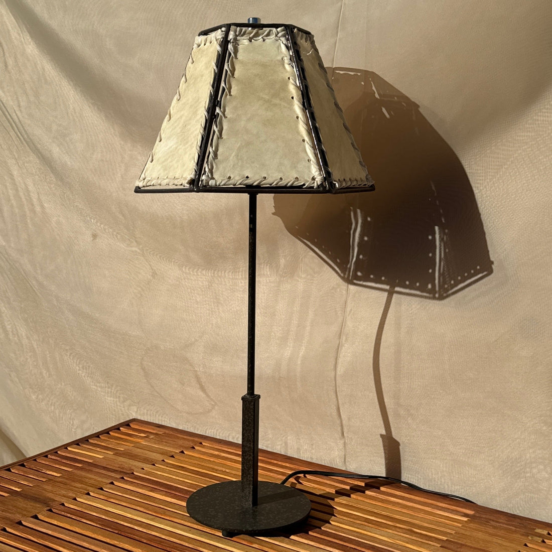 Postmodern Brown Patina Steel & Rawhide Shade Table Lamp - Monte Visión