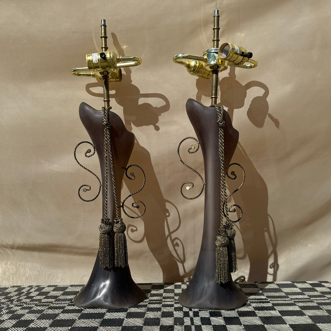 Postmodern Purple Sculptural Lucite & Metal Swirl Table Lamps- A Pair. - Monte Visión