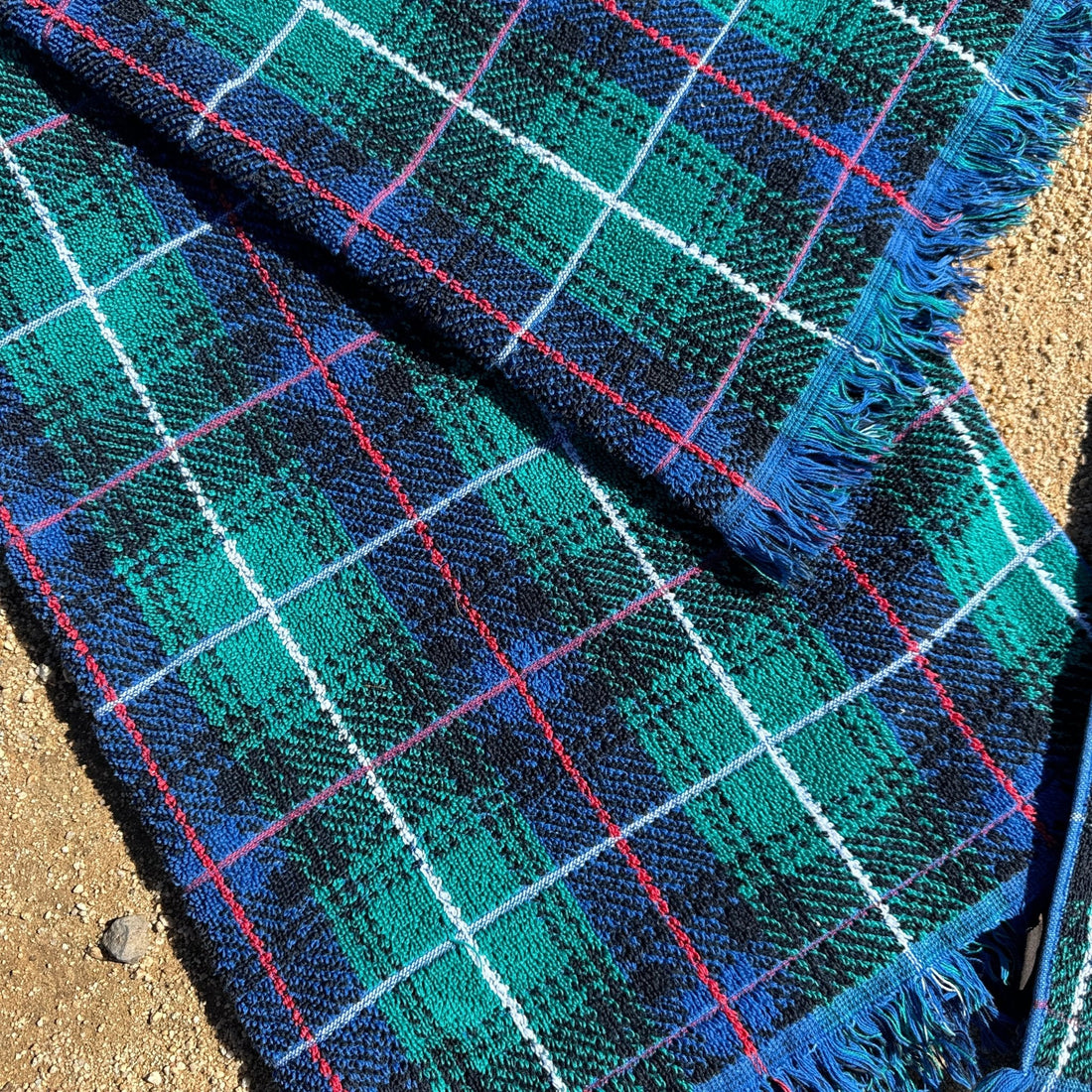 Postmodern Scottish Plaid Bath Towels- Set of 2 - Monte Visión