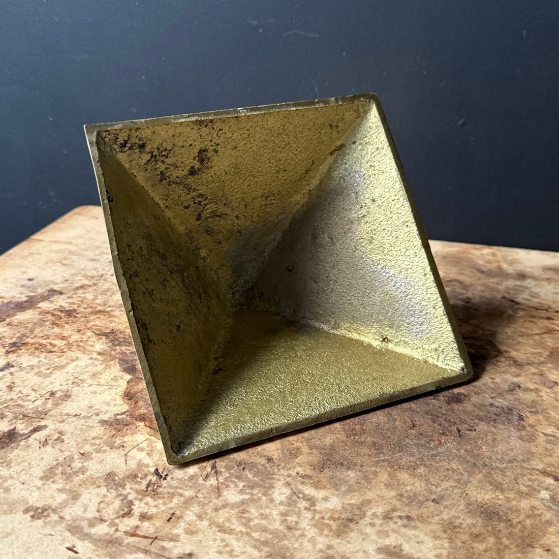 Postmodern Textured Brass Pyramid - Monte Visión