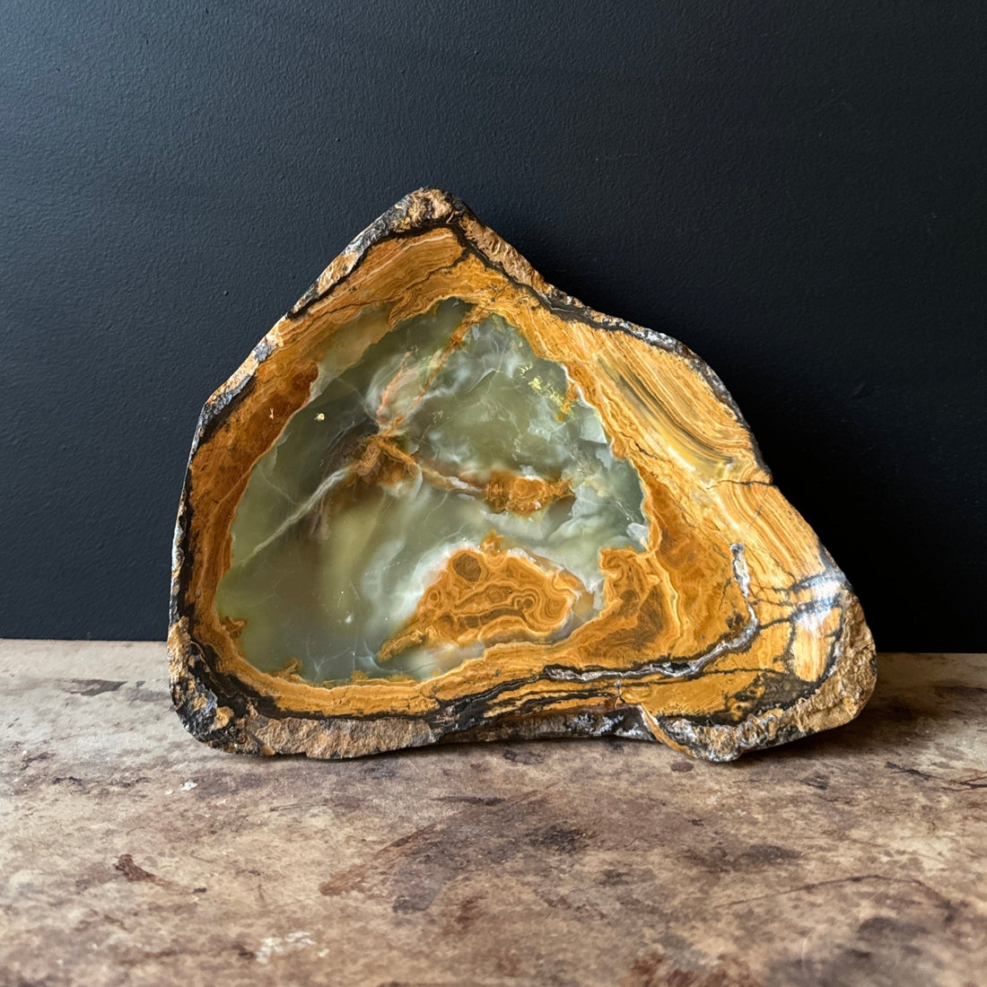 Raw Edge Green Onyx Slab Catchall - Monte Visión