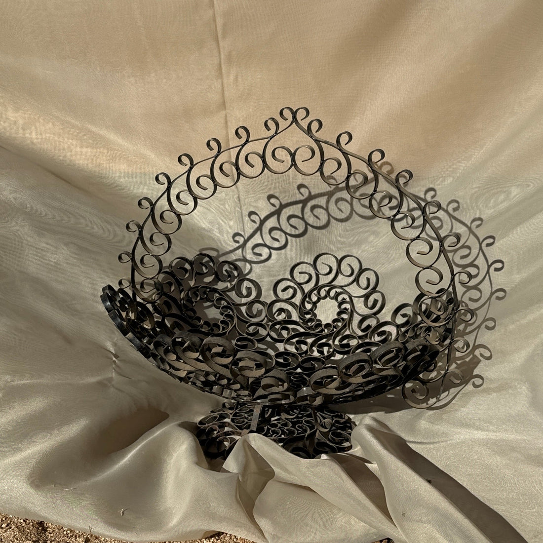 Spanish Revival Swirl Metal Fruit Basket - Monte Visión